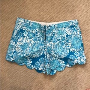Lilly Pulitzer “the buttercup short”